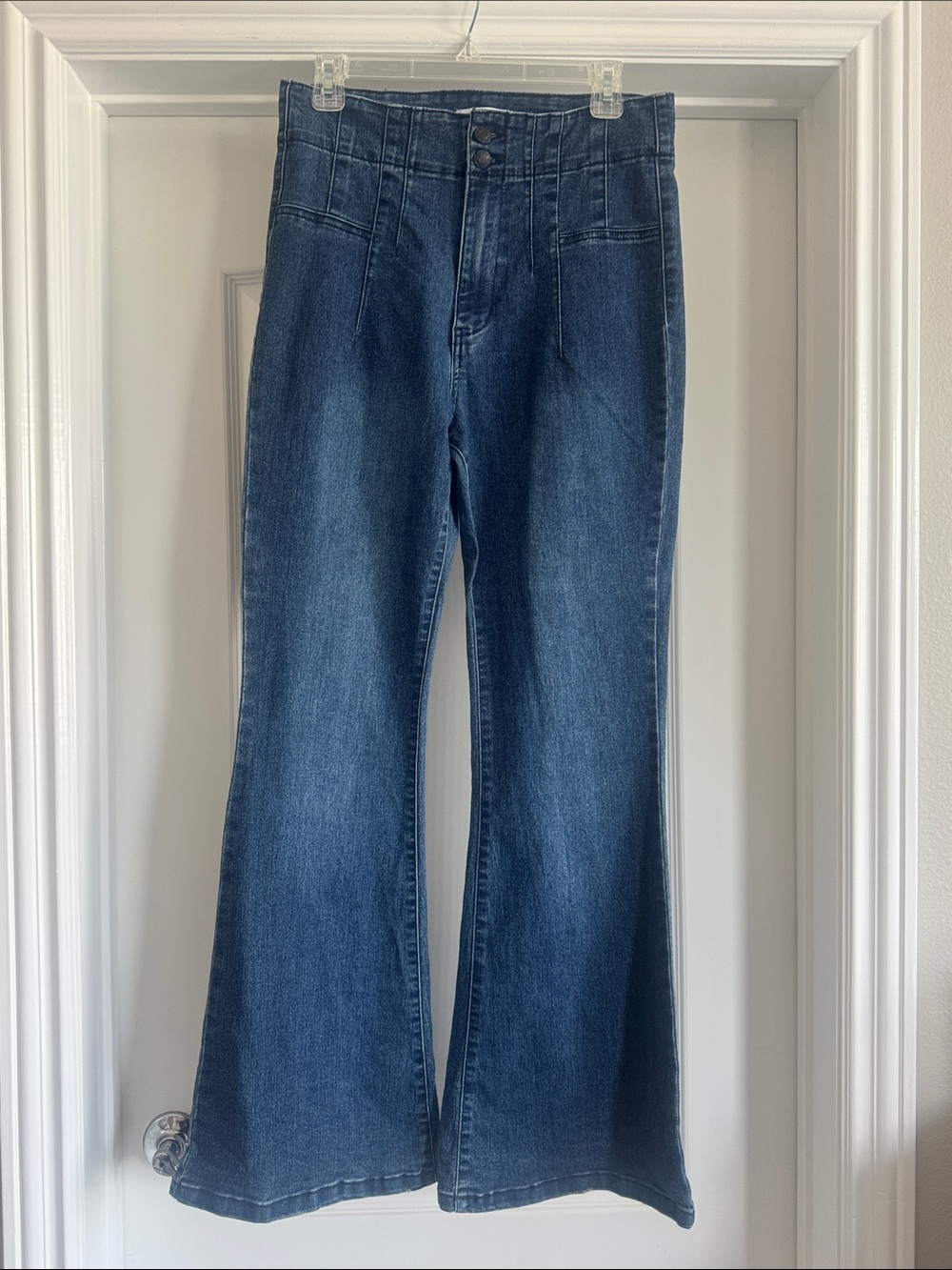 Vanilla Star High-Rise Flare Jeans in Dark Blue